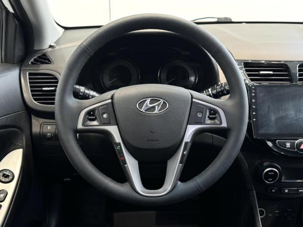 Hyundai Solaris I Рестайлинг с пробегом 2015 года, цена 1 085 000 рублей, 158249 км, хэтчбек, Автокод Объявления