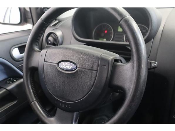 Ford Fusion I Рестайлинг с пробегом 2005 года, цена 466 000 рублей, 140185 км, хэтчбек, Автокод Объявления