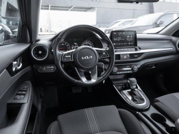 Kia Cerato IV Рестайлинг с пробегом 2021 года, цена 2 065 000 рублей, 35746 км, седан, Автокод Объявления