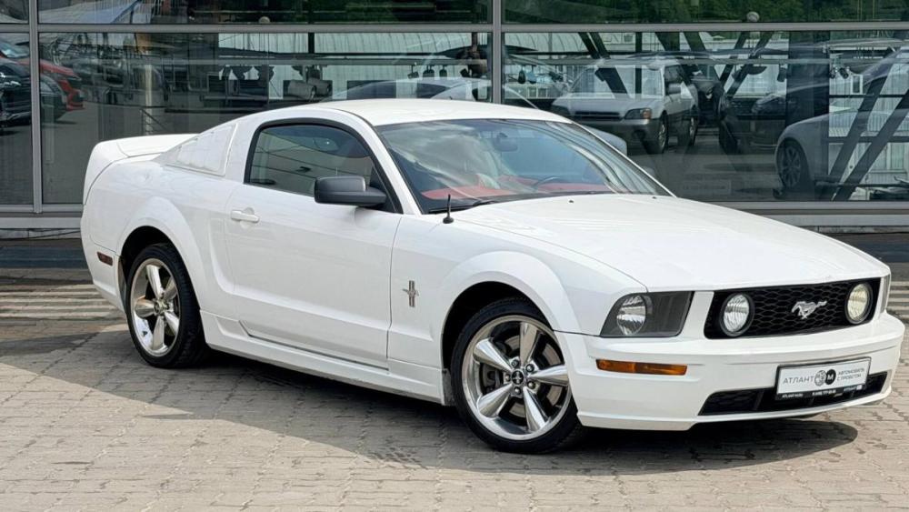 Ford Mustang V Москва  - изображение 7