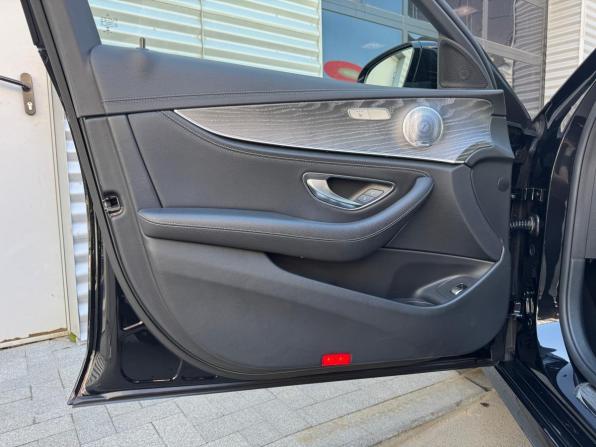 Mercedes-Benz E-Класс V (W213 S213 C238) Рестайлинг с пробегом 2020 года, цена 5 099 000 рублей, 62500 км, седан, Автокод Объявления