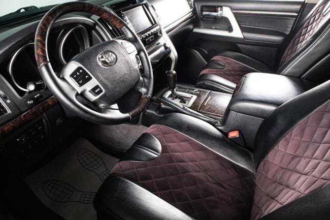 Toyota Land Cruiser 200 Series Рестайлинг 1 с пробегом 2012 года, цена 3 999 000 рублей, 162000 км, внедорожник, Автокод Объявления