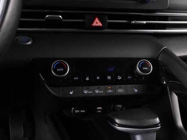 Hyundai Elantra VII (CN7) с пробегом 2021 года, цена 2 019 000 рублей, 79416 км, седан, Автокод Объявления