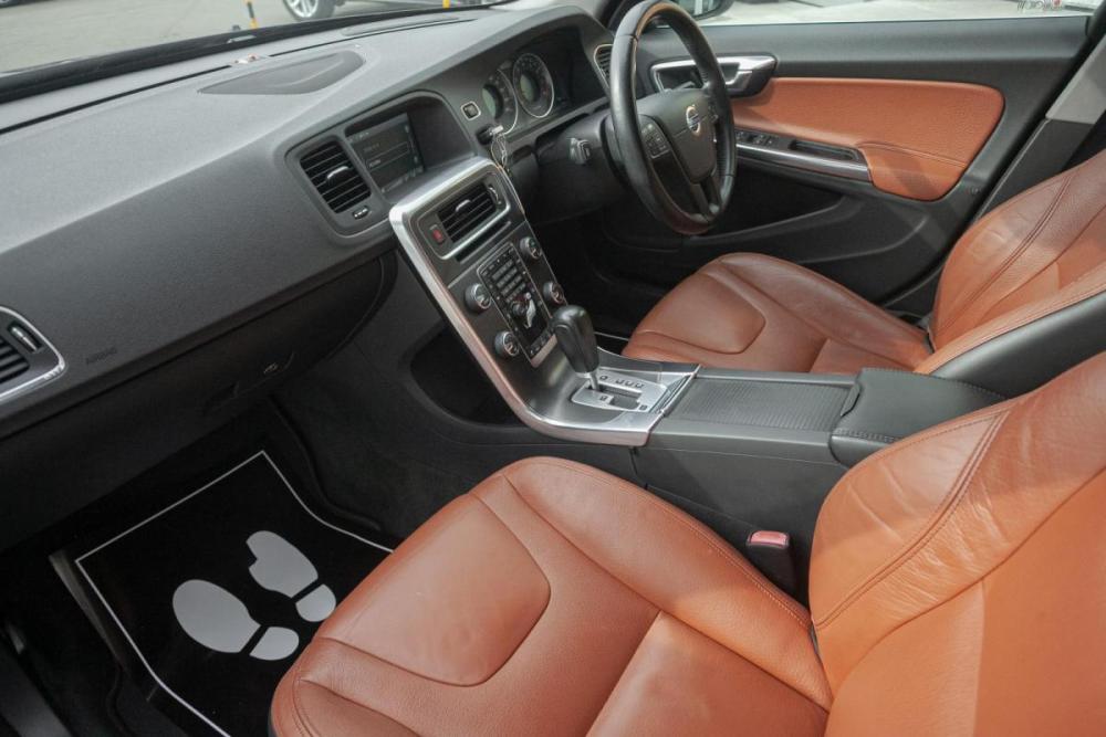 Volvo V60 I Иркутск  - изображение 19