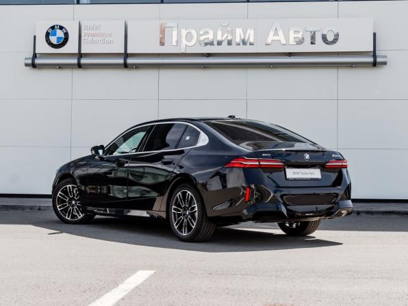 BMW 5 серии VIII (G60/G61/G68) с пробегом 2025 года, цена 8 490 000 рублей, 18 км, седан, Автокод Объявления