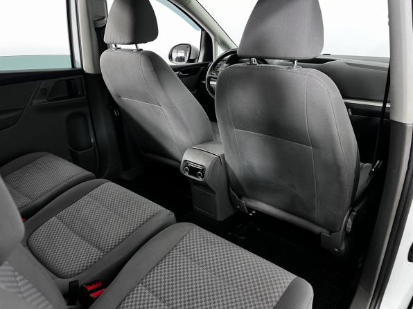 SEAT Alhambra II Рестайлинг с пробегом 2016 года, цена 1 750 000 рублей, 203040 км, минивэн, Автокод Объявления