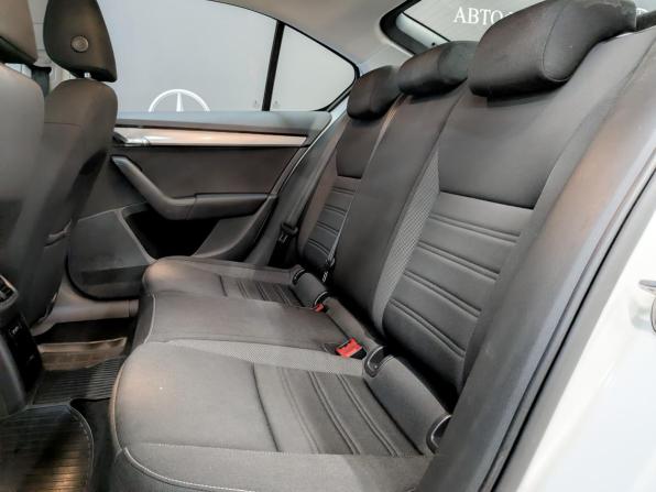 Skoda Octavia III (A7) Рестайлинг с пробегом 2019 года, цена 1 320 000 рублей, 92770 км, лифтбек, Автокод Объявления