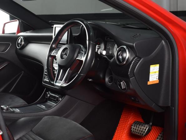 Mercedes-Benz A-Класс III (W176) с пробегом 2015 года, цена 1 329 997 рублей, 45721 км, хэтчбек, Автокод Объявления