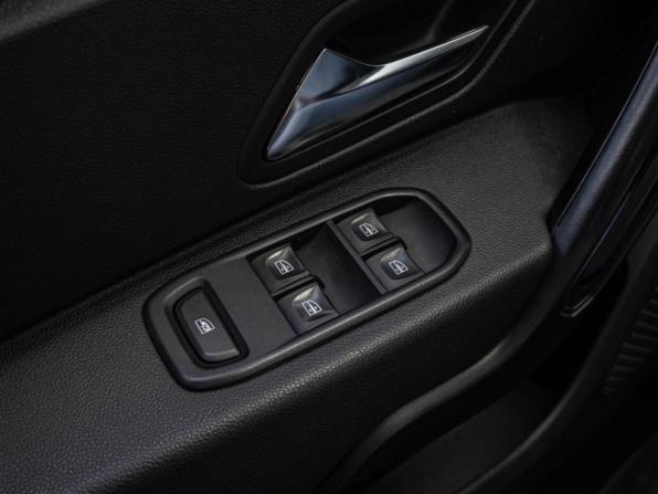 Dacia Duster II с пробегом 2019 года, цена 1 530 000 рублей, 122238 км, внедорожник, Автокод Объявления