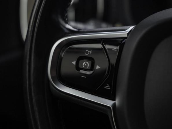 Volvo XC60 II с пробегом 2020 года, цена 3 060 231 рубль, 147948 км, внедорожник, Автокод Объявления