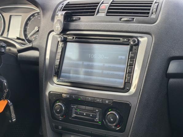 Skoda Octavia II (A5) Рестайлинг с пробегом 2009 года, цена 489 000 рублей, 355000 км, лифтбек, Автокод Объявления