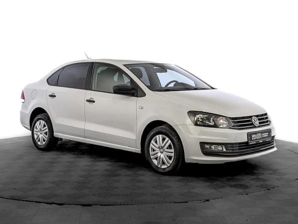 Volkswagen Polo V Рестайлинг с пробегом 2017 года, цена 1 030 000 рублей, 138723 км, седан, Автокод Объявления