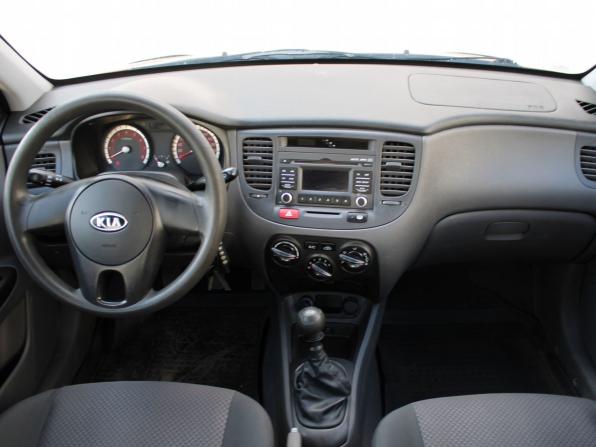 Kia Rio II Рестайлинг с пробегом 2010 года, цена 449 000 рублей, 180030 км, седан, Автокод Объявления