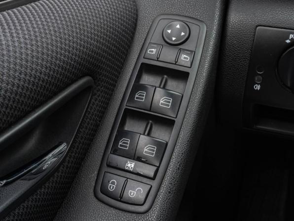 Mercedes-Benz A-Класс II (W169) Рестайлинг с пробегом 2012 года, цена 750 000 рублей, 164334 км, хэтчбек, Автокод Объявления