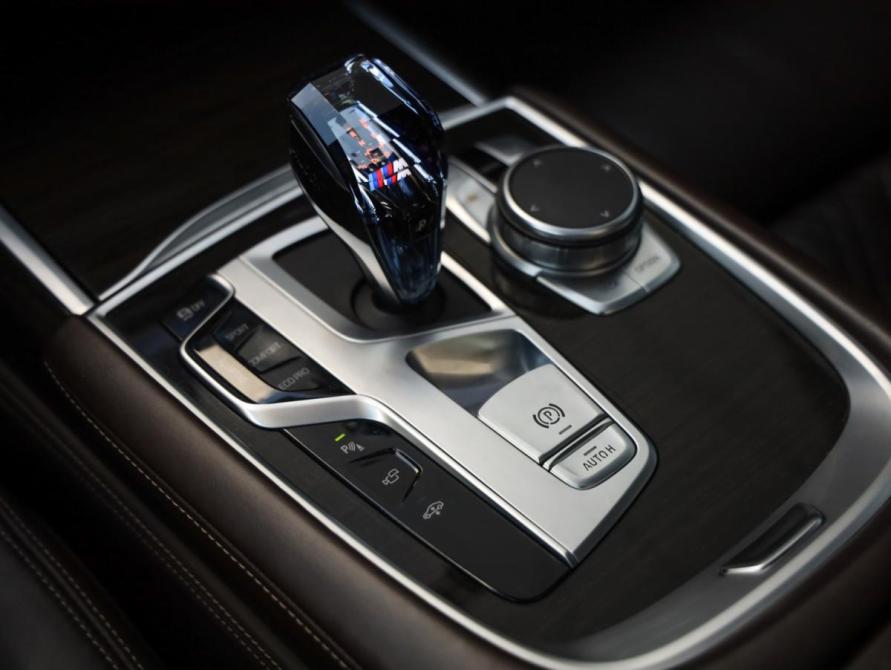 BMW 7 серии VI (G11/G12) Рестайлинг Санкт-Петербург  - изображение 23