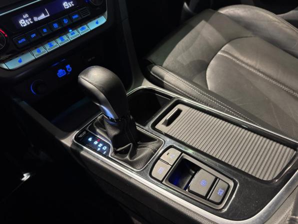 Hyundai Sonata VII (LF) Рестайлинг с пробегом 2018 года, цена 1 840 000 рублей, 89001 км, седан, Автокод Объявления