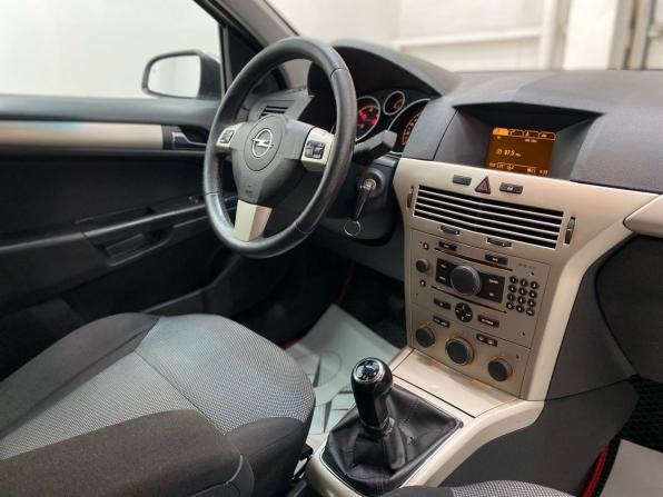 Opel Astra H Рестайлинг с пробегом 2008 года, цена 410 000 рублей, 170239 км, универсал, Автокод Объявления