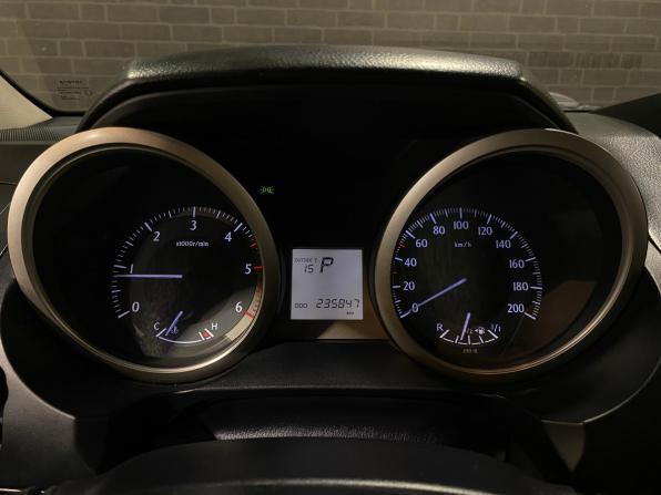 Toyota Land Cruiser Prado 150 Series с пробегом 2012 года, цена 3 000 000 рублей, 235846 км, внедорожник, Автокод Объявления