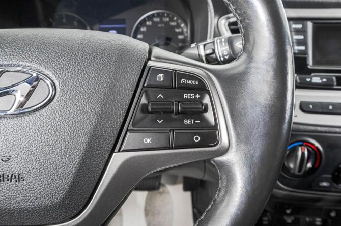 Hyundai Solaris II с пробегом 2020 года, цена 1 459 000 рублей, 78000 км, седан, Автокод Объявления