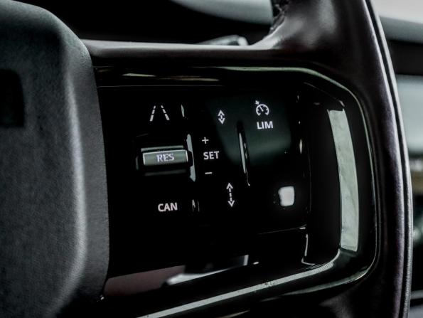 Land Rover Range Rover Evoque II Рестайлинг с пробегом 2024 года, цена 4 990 000 рублей, 35104 км, внедорожник, Автокод Объявления
