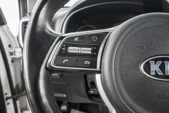 Kia Sportage IV Рестайлинг с пробегом 2020 года, цена 2 399 000 рублей, 134400 км, внедорожник, Автокод Объявления