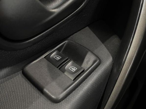 Renault Sandero II Рестайлинг с пробегом 2020 года, цена 1 099 000 рублей, 115130 км, хэтчбек, Автокод Объявления