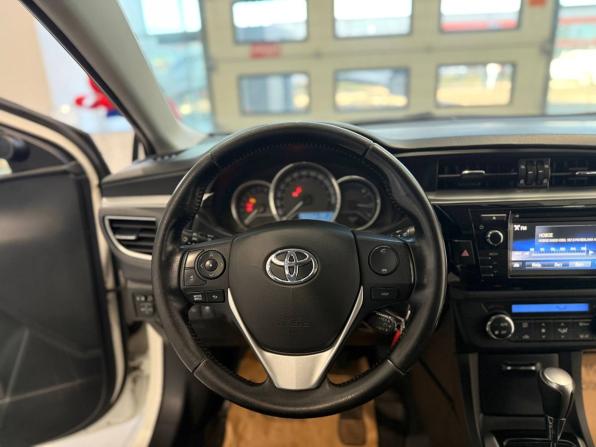 Toyota Corolla XI (E160 E170 E180) с пробегом 2013 года, цена 890 000 рублей, 224166 км, седан, Автокод Объявления