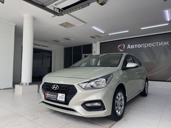 Hyundai Solaris II с пробегом 2018 года, цена 1 400 000 рублей, 60300 км, седан, Автокод Объявления