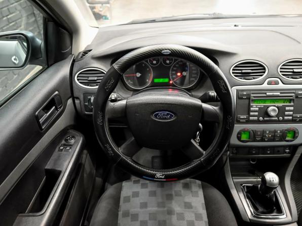 Ford Focus II с пробегом 2006 года, цена 380 000 рублей, 262016 км, седан, Автокод Объявления