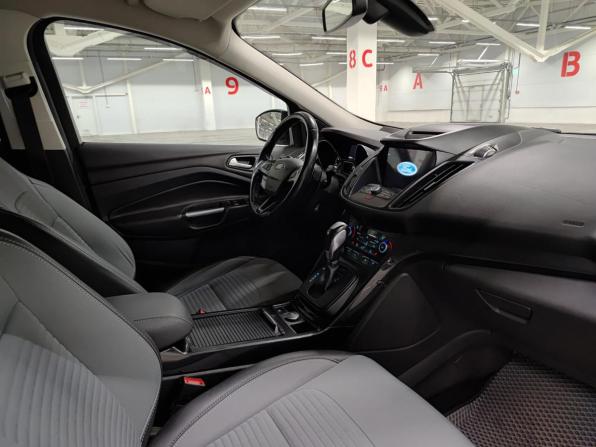 Ford Kuga II Рестайлинг с пробегом 2017 года, цена 1 375 000 рублей, 195132 км, внедорожник, Автокод Объявления