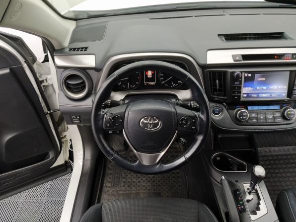Toyota RAV4 IV (XA40) Рестайлинг с пробегом 2018 года, цена 2 600 000 рублей, 71000 км, внедорожник, Автокод Объявления
