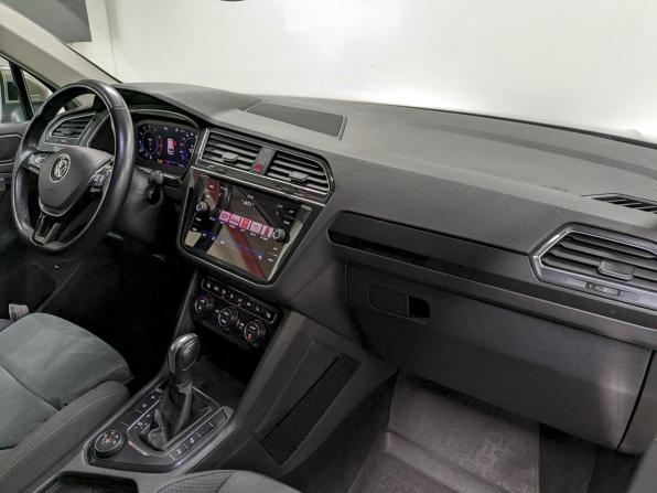 Volkswagen Tiguan II с пробегом 2019 года, цена 2 490 000 рублей, 80700 км, внедорожник, Автокод Объявления