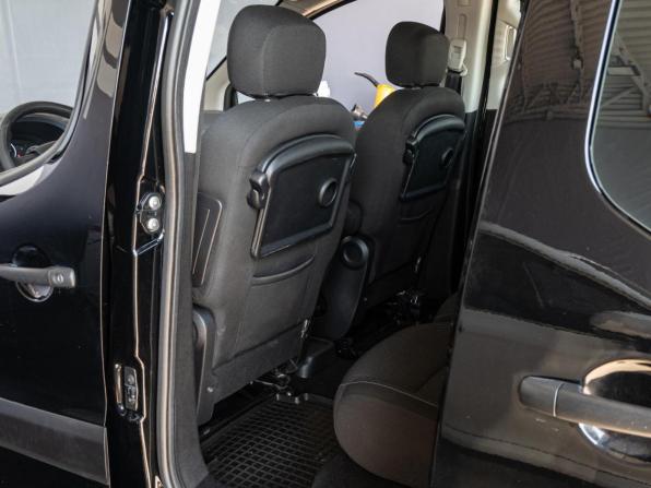 Opel Combo PCMA с пробегом 2021 года, цена 2 030 000 рублей, 151640 км, компактвэн, Автокод Объявления