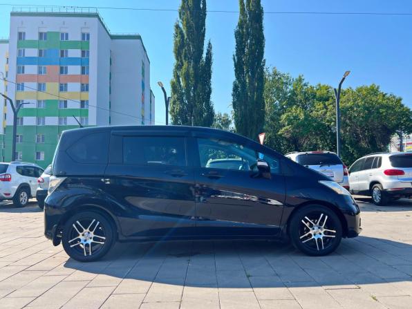 Honda Freed I с пробегом 2011 года, цена 1 145 600 рублей, 191000 км, компактвэн, Автокод Объявления