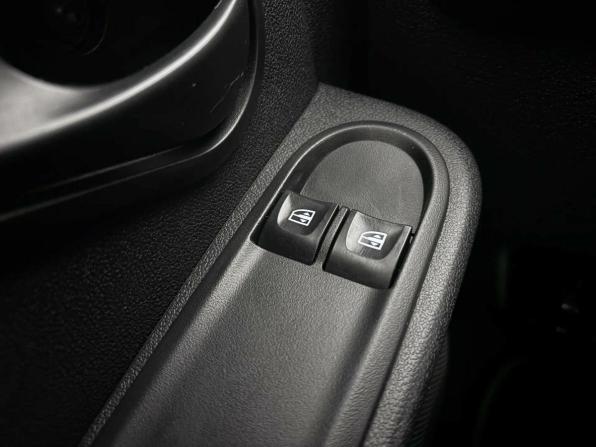 Renault Duster I Рестайлинг с пробегом 2018 года, цена 1 369 000 рублей, 93593 км, внедорожник, Автокод Объявления