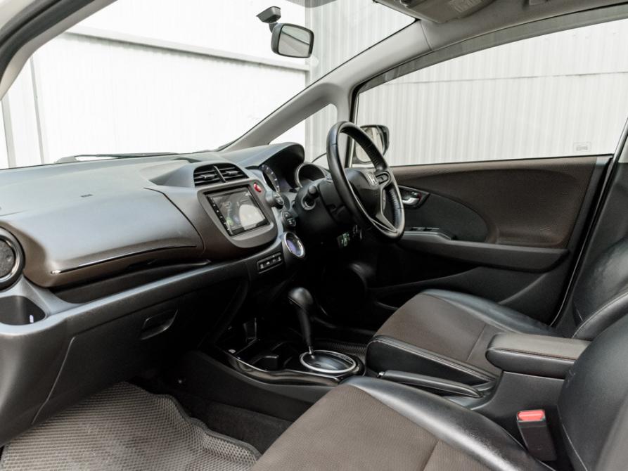 Honda Fit Shuttle I Рестайлинг Екатеринбург  - изображение 14