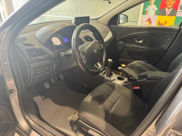 Renault Megane III с пробегом 2011 года, цена 539 000 рублей, 245000 км, хэтчбек, Автокод Объявления