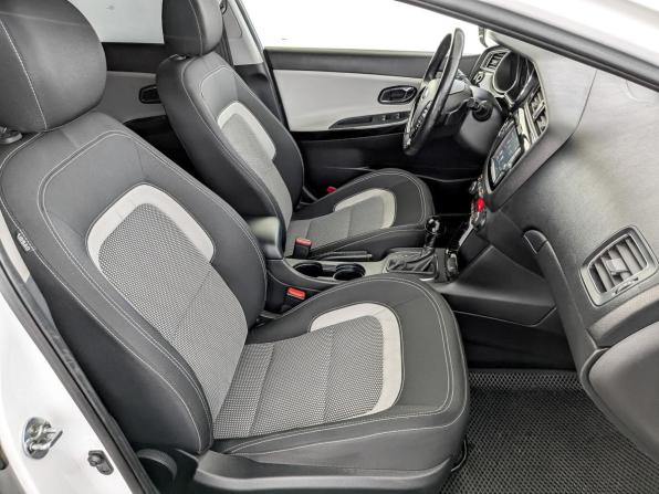 Kia Ceed II Рестайлинг с пробегом 2018 года, цена 1 350 000 рублей, 140589 км, универсал, Автокод Объявления