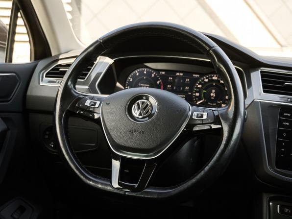 Volkswagen Tiguan II с пробегом 2017 года, цена 3 050 000 рублей, 117777 км, внедорожник, Автокод Объявления