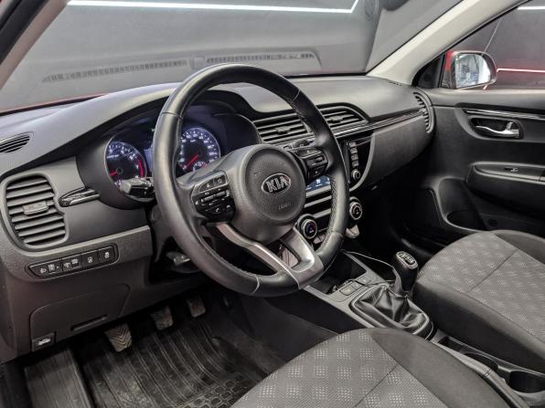 Kia Rio IV с пробегом 2017 года, цена 1 315 000 рублей, 73773 км, седан, Автокод Объявления