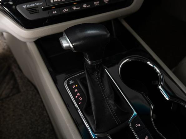 Kia Carnival III с пробегом 2019 года, цена 2 721 000 рублей, 148200 км, минивэн, Автокод Объявления