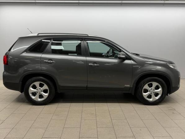 Kia Sorento II Рестайлинг с пробегом 2018 года, цена 1 699 000 рублей, 224512 км, внедорожник, Автокод Объявления