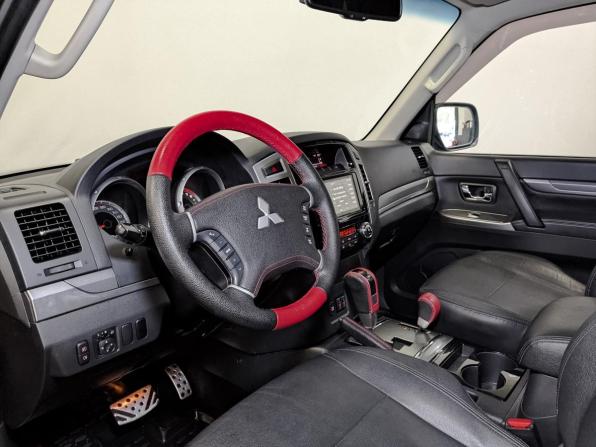 Mitsubishi Pajero IV Рестайлинг 2 с пробегом 2019 года, цена 3 610 000 рублей, 77105 км, внедорожник, Автокод Объявления
