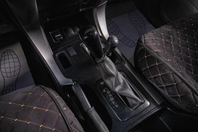 Toyota Land Cruiser Prado 120 Series с пробегом 2006 года, цена 2 019 000 рублей, 202200 км, внедорожник, Автокод Объявления