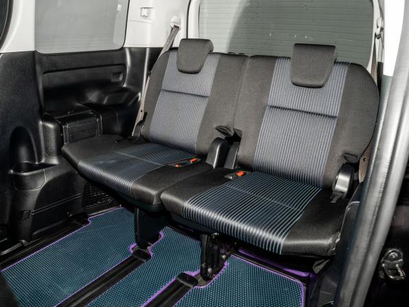 Toyota Voxy III (R80) с пробегом 2014 года, цена 1 990 000 рублей, 192214 км, минивэн, Автокод Объявления