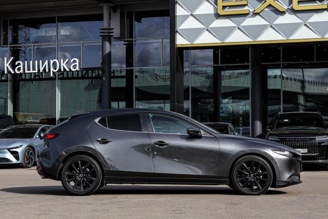Mazda 3 IV (BP) с пробегом 2019 года, цена 2 230 000 рублей, 47617 км, хэтчбек, Автокод Объявления