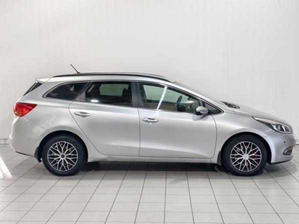 Kia Ceed II с пробегом 2012 года, цена 855 000 рублей, 303361 км, универсал, Автокод Объявления