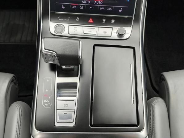 Audi Q8 I (4M) с пробегом 2021 года, цена 7 054 000 рублей, 94479 км, внедорожник, Автокод Объявления