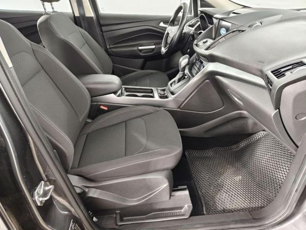 Ford Kuga II Рестайлинг с пробегом 2017 года, цена 1 528 000 рублей, 133382 км, внедорожник, Автокод Объявления
