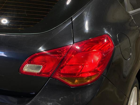 Opel Astra J с пробегом 2012 года, цена 790 000 рублей, 126110 км, хэтчбек, Автокод Объявления